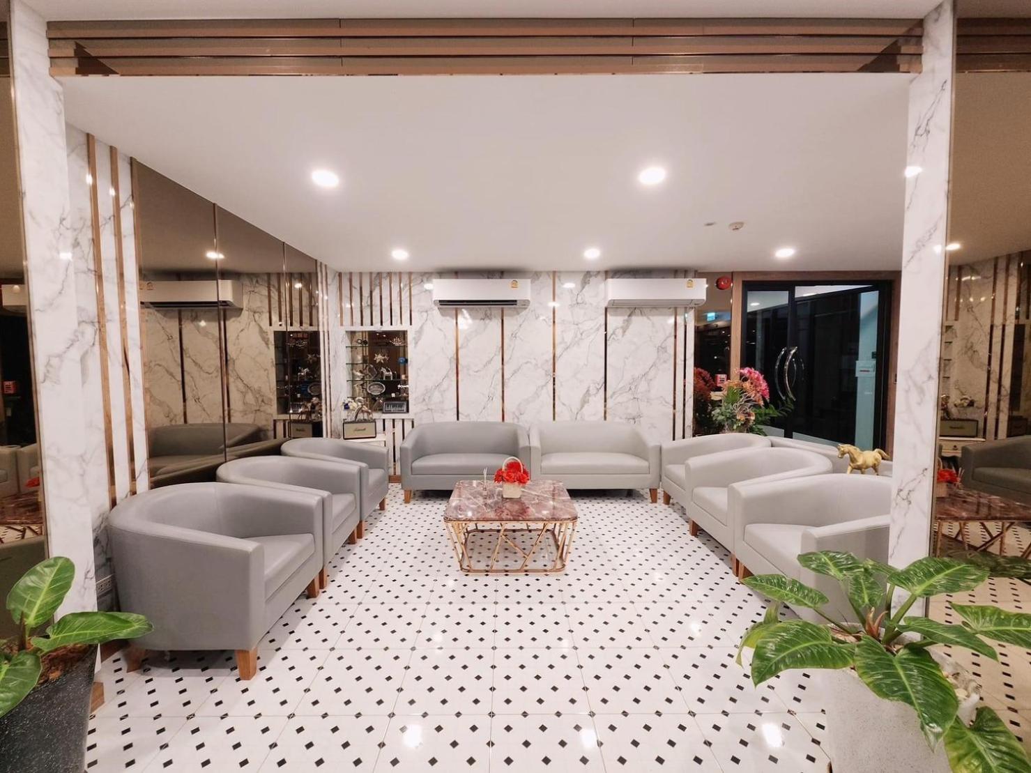 Nakara Hotel, Ubonratcsathani Kültér fotó